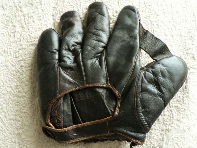 JC Higgins Black 1 Inch Web Back